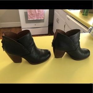 Kork-Ease Castaneda booties